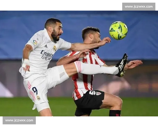 皇马迎战拉科的西甲焦点对决谁能掌控比赛走势解析与胜负悬念前瞻